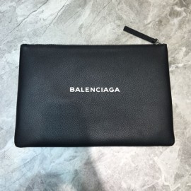 [커스텀급]BALENCIAGA 발렌시아가 로고 프린팅 클러치백 34cm