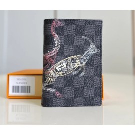 [커스텀급]루이비통 다미에 그라파이트 동물 여권 스탬프 쿠베르튀르 패스포트